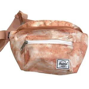 NWT Herschel Seventeen Tie Dye Hip Bag 3.5L Peach Orange